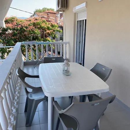 Tsatsoni Apartment