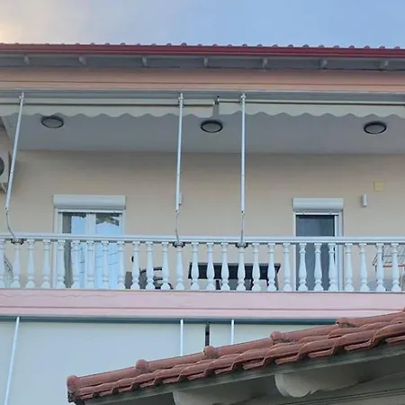 Tsatsoni Apartment *